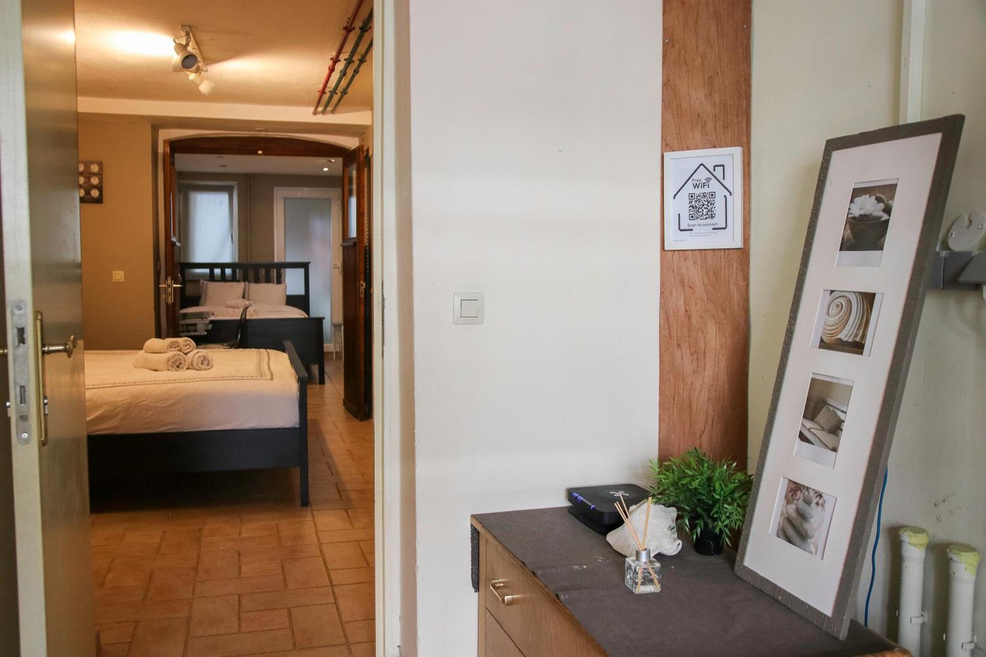 Archimede Guest House Brussel Bagian luar foto